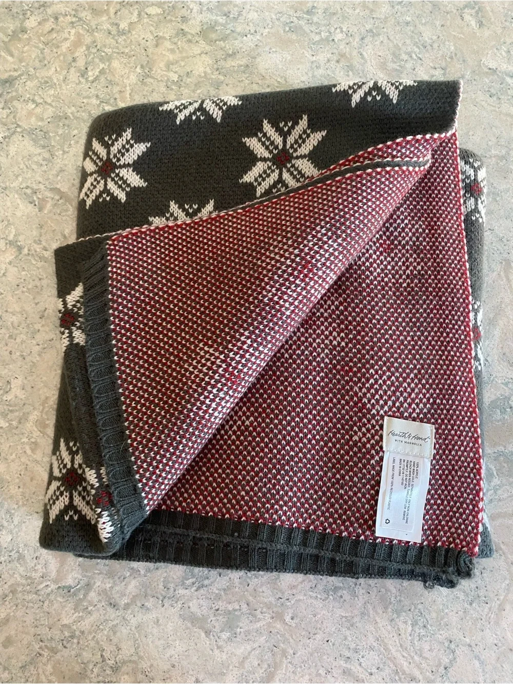 Hearth and Hand Snowflake Knit Throw Blanket in Charcoal & Burgundy